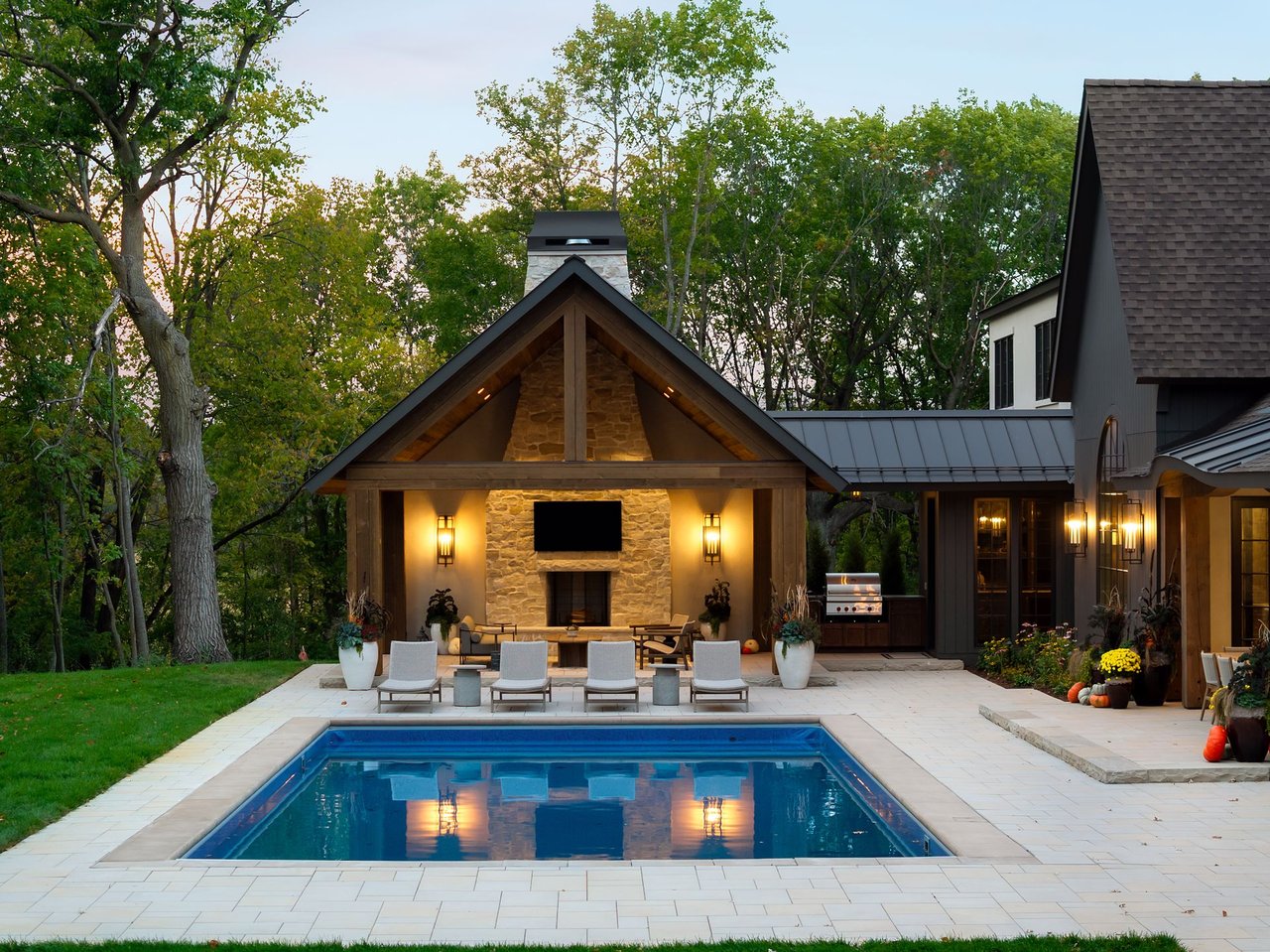 2295 Tamarack Drive, Medina