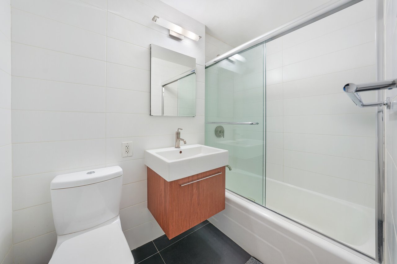 101 W 12TH Street 9Z