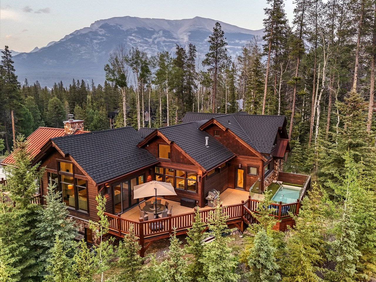 Refined Mountain Living at Cairns Landing