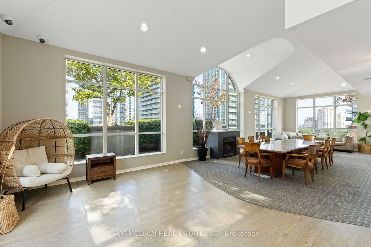 DREAMY TWO-STOREY PENTHOUSE