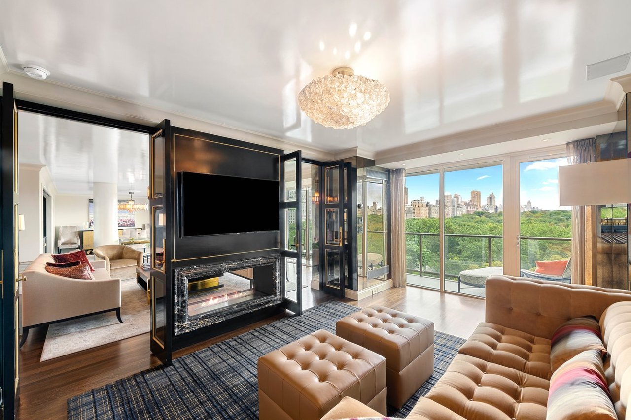 210 Central Park South, 11CD