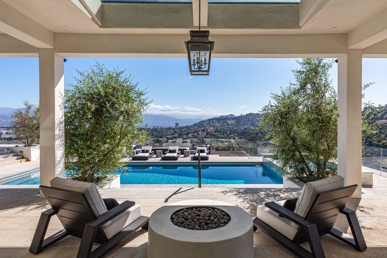 11951 Pinnacle Pl, Beverly Hills
