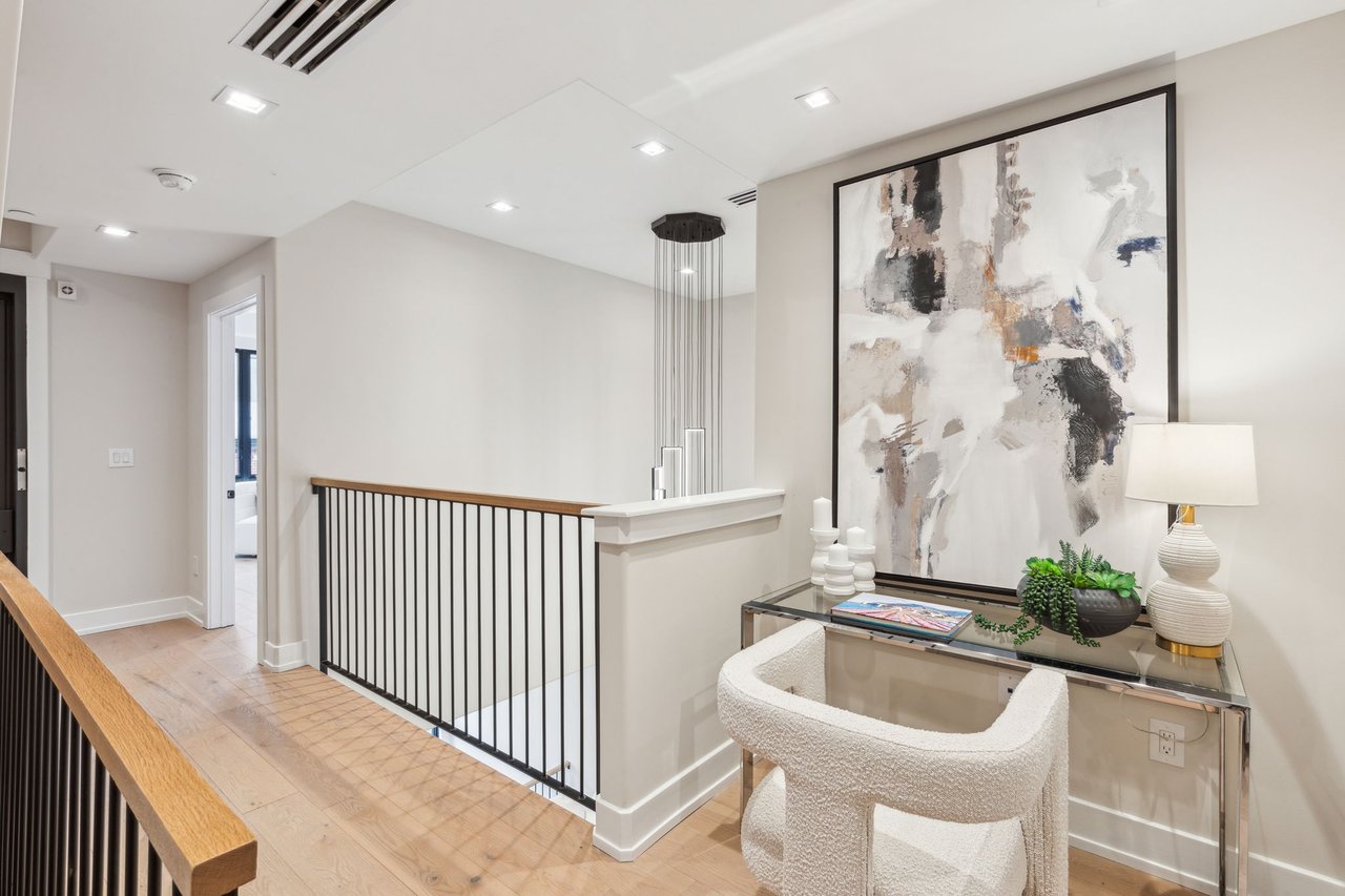 344 S Hicks St, Philadelphia, PA 19102	