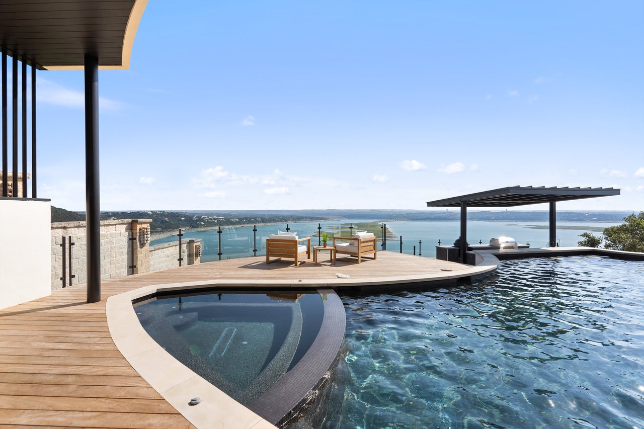 6809 Oasis Pass