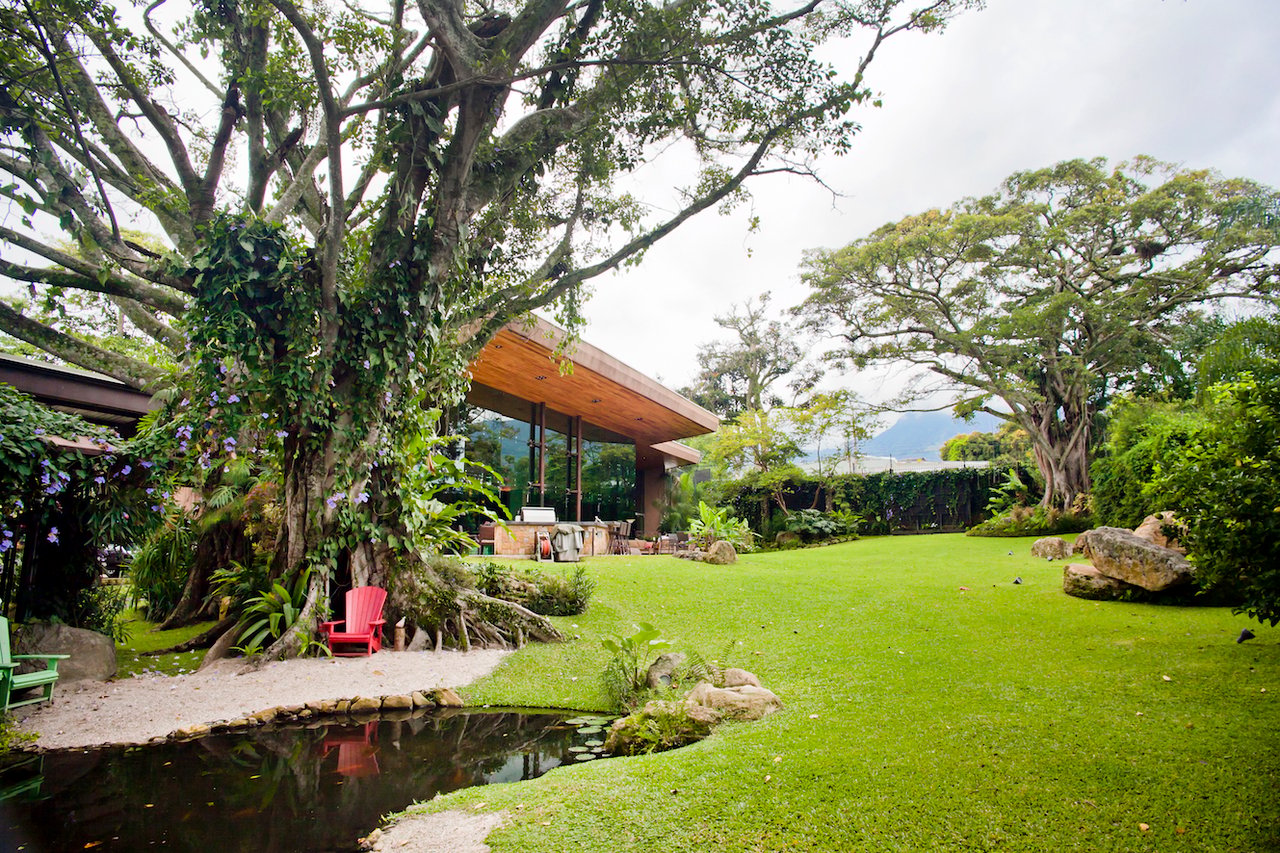 Private Secure Garden Estate, Escazu, San Jose