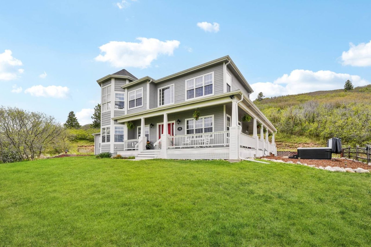 7014 Nautique Circle
