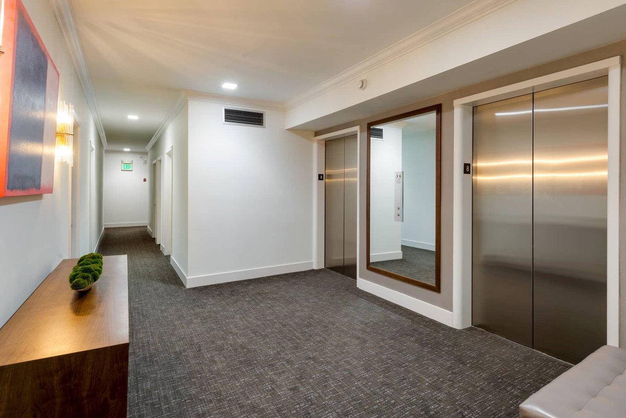 Prestigious Plaza Towers | 5-Star Amenities - Full Service Building