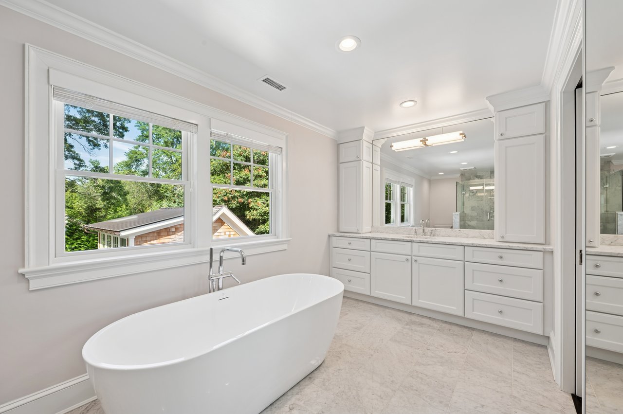 24 Seely Lane