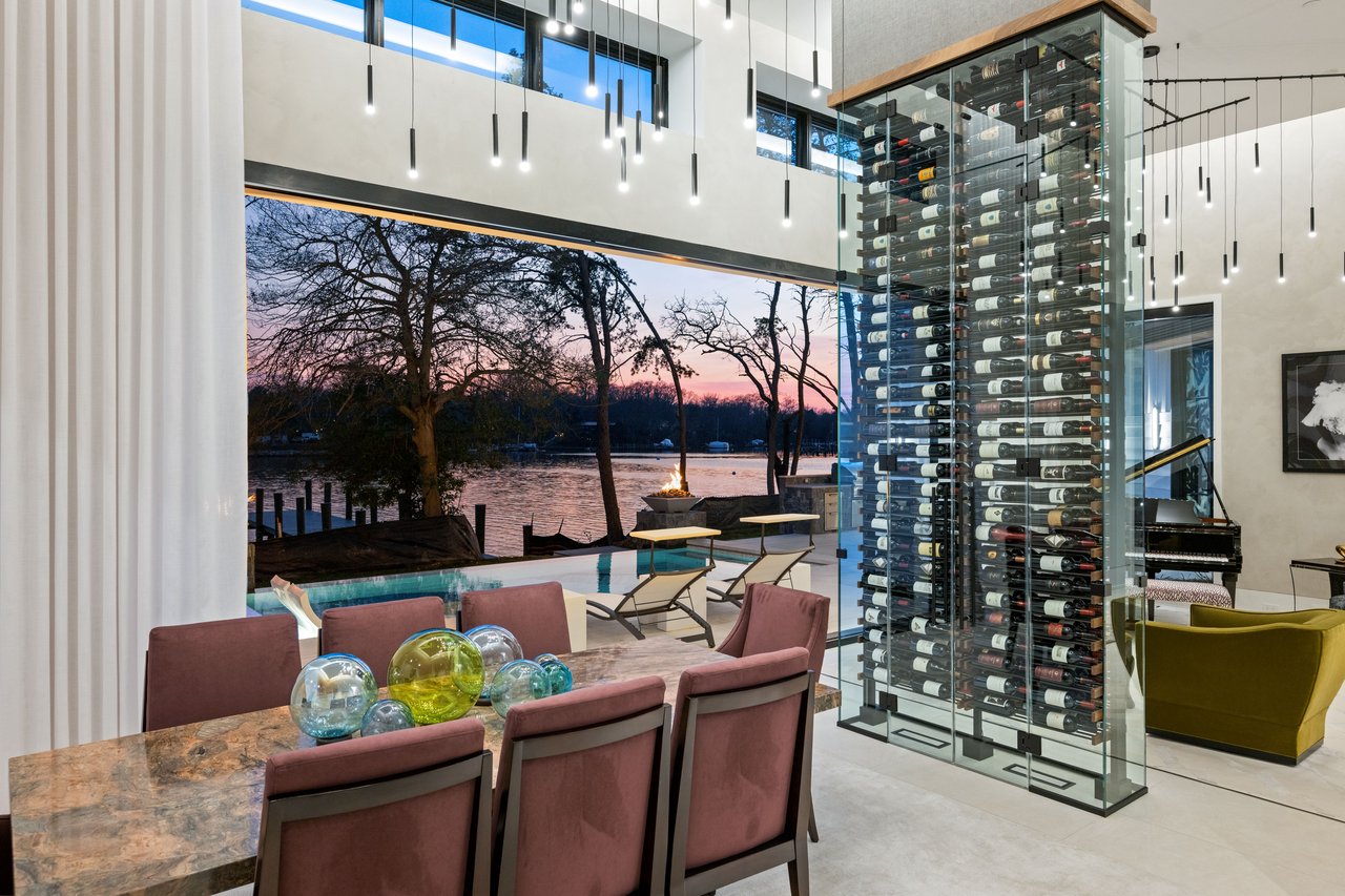 ANNAPOLIS WATERFRONT HOME | LAKE OGELTON WATERFRONT WITH CHESAPEAKE BAY ACCESS