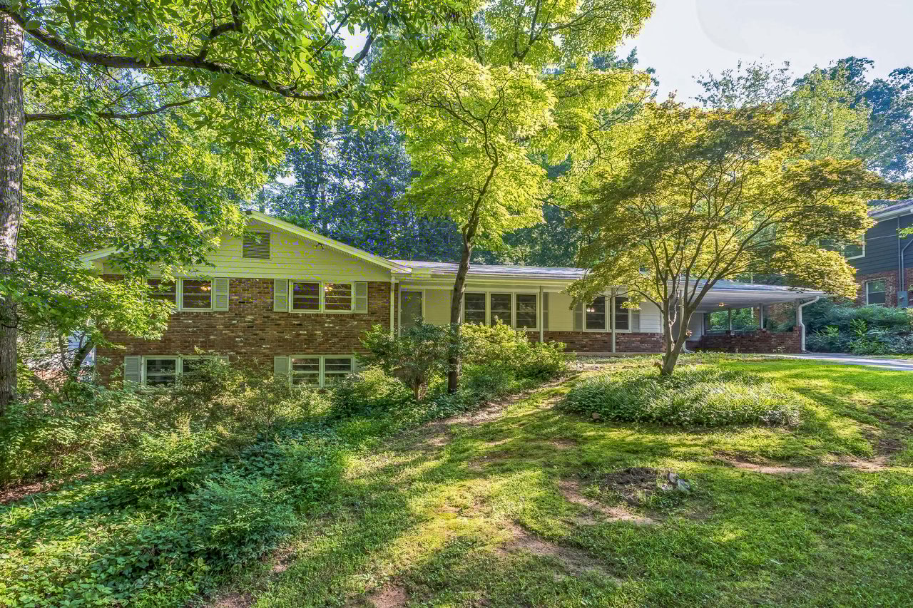 1646 Rainier Falls