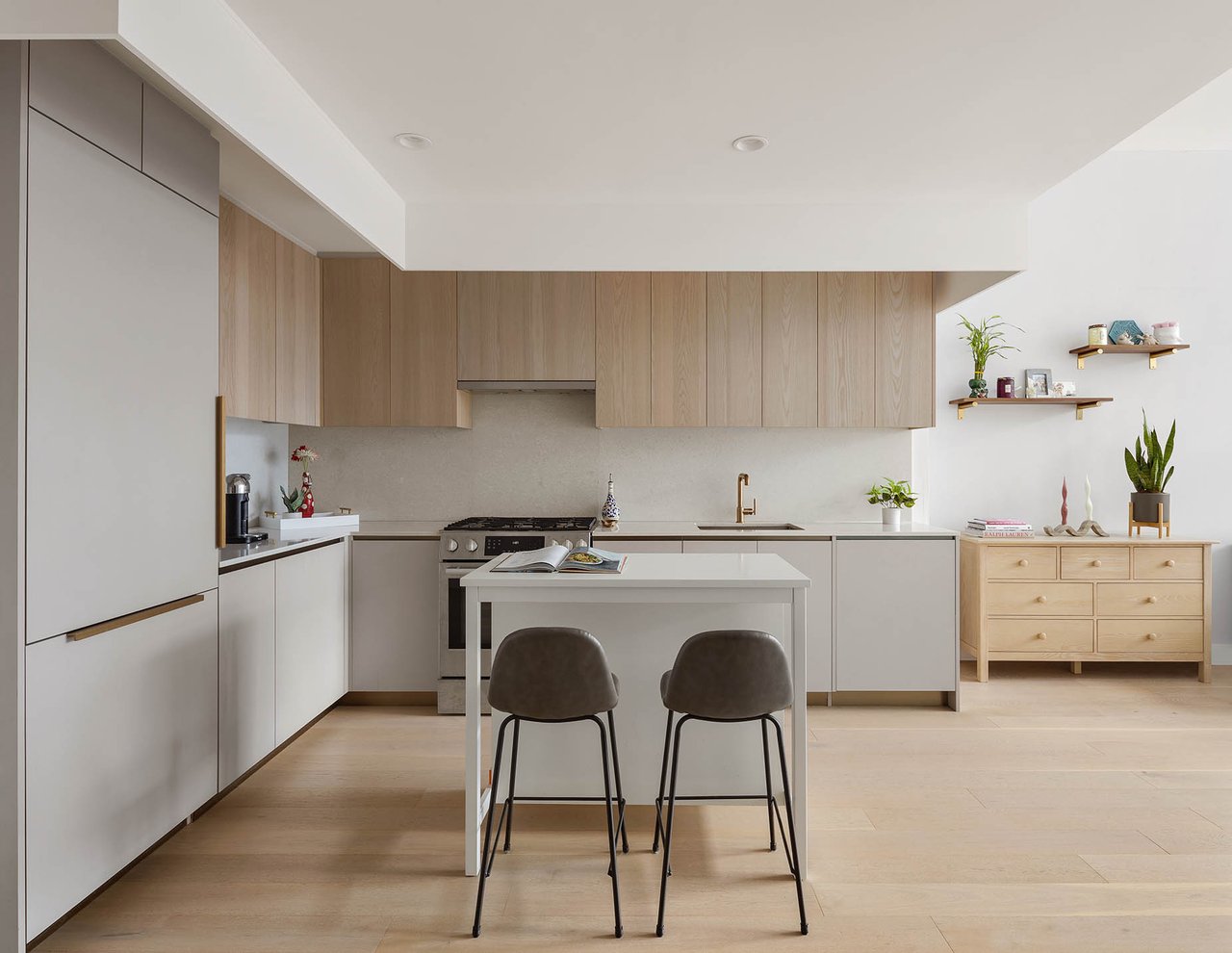 3 Court Square, Unit 533
