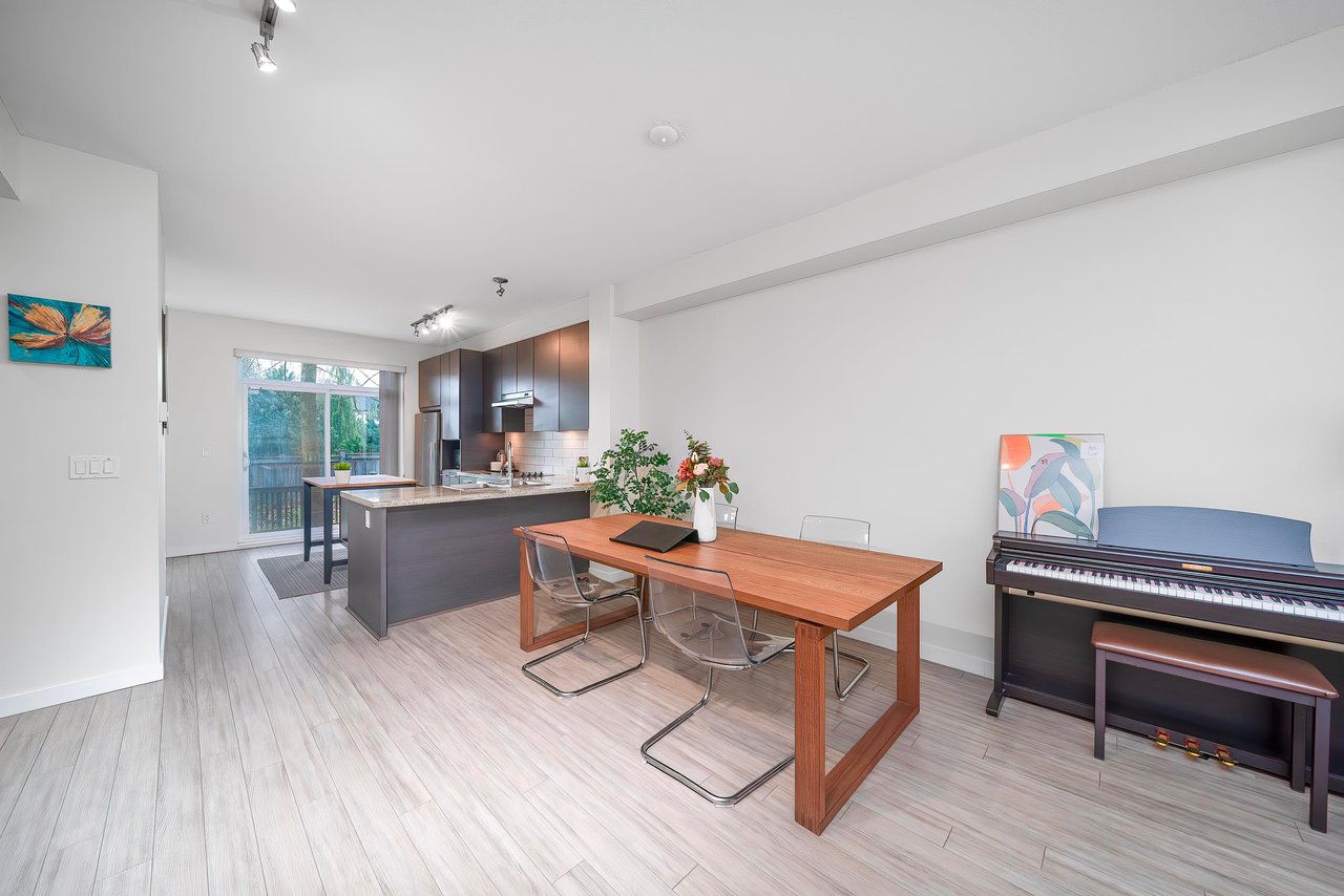 79-10489 Delsom Cres Cres