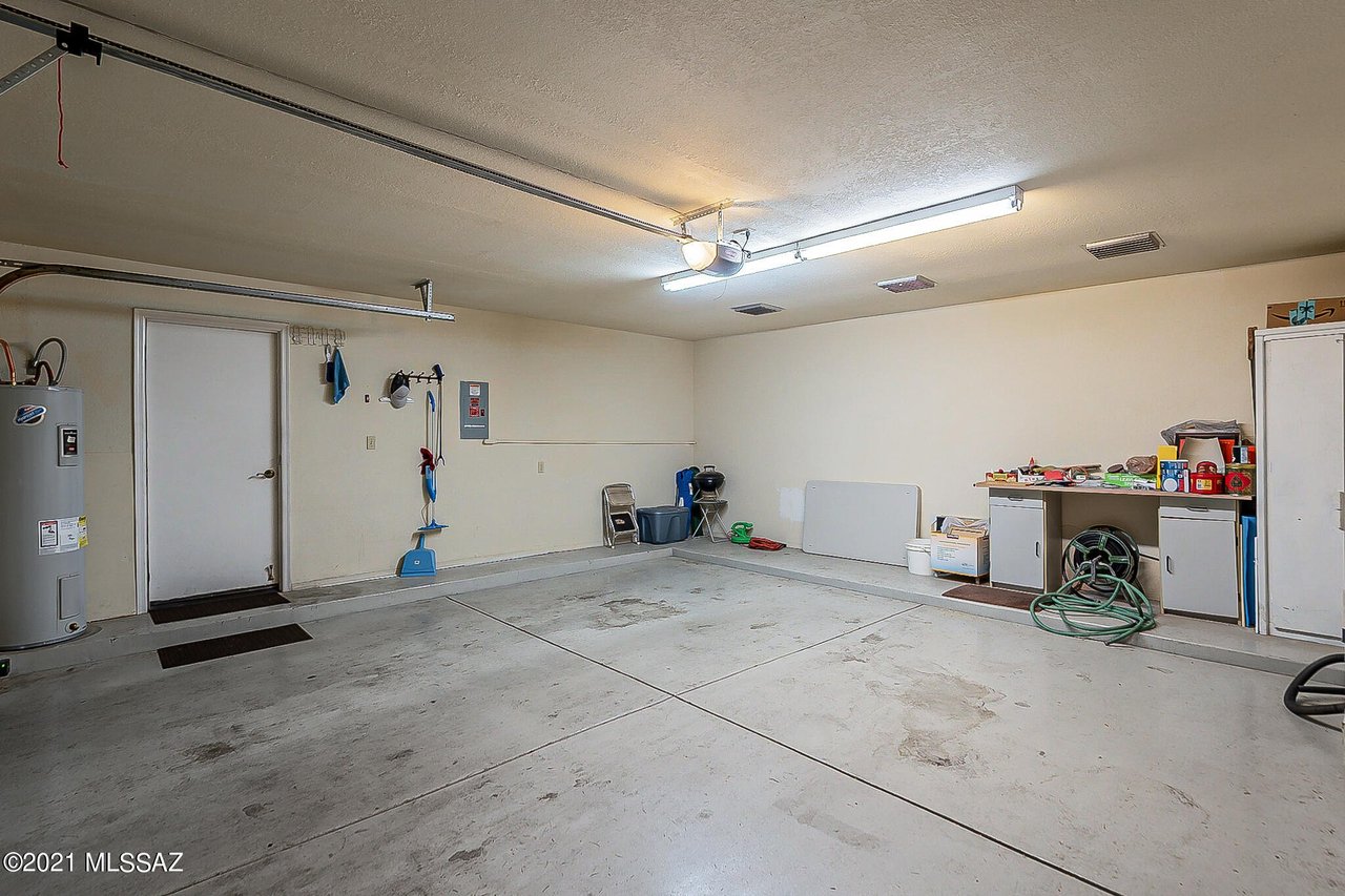 217 E Horizon Cir