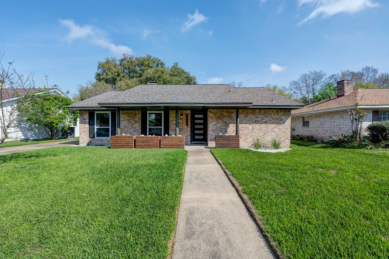 12926 Westella Dr