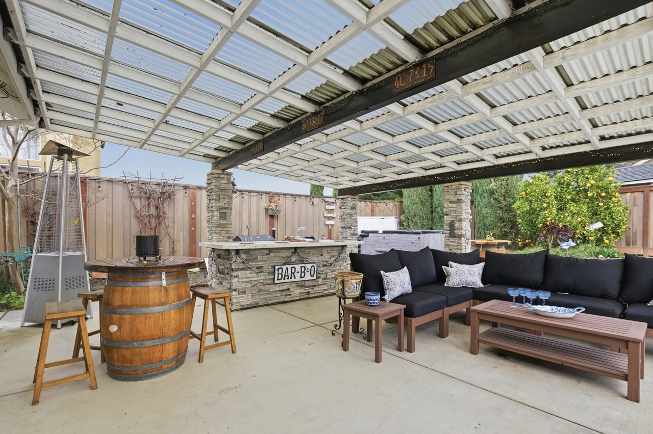 670 Hubbs Court, Benicia 