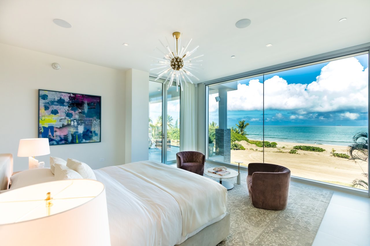 Ocean Drive Beachfront Residences | 4402