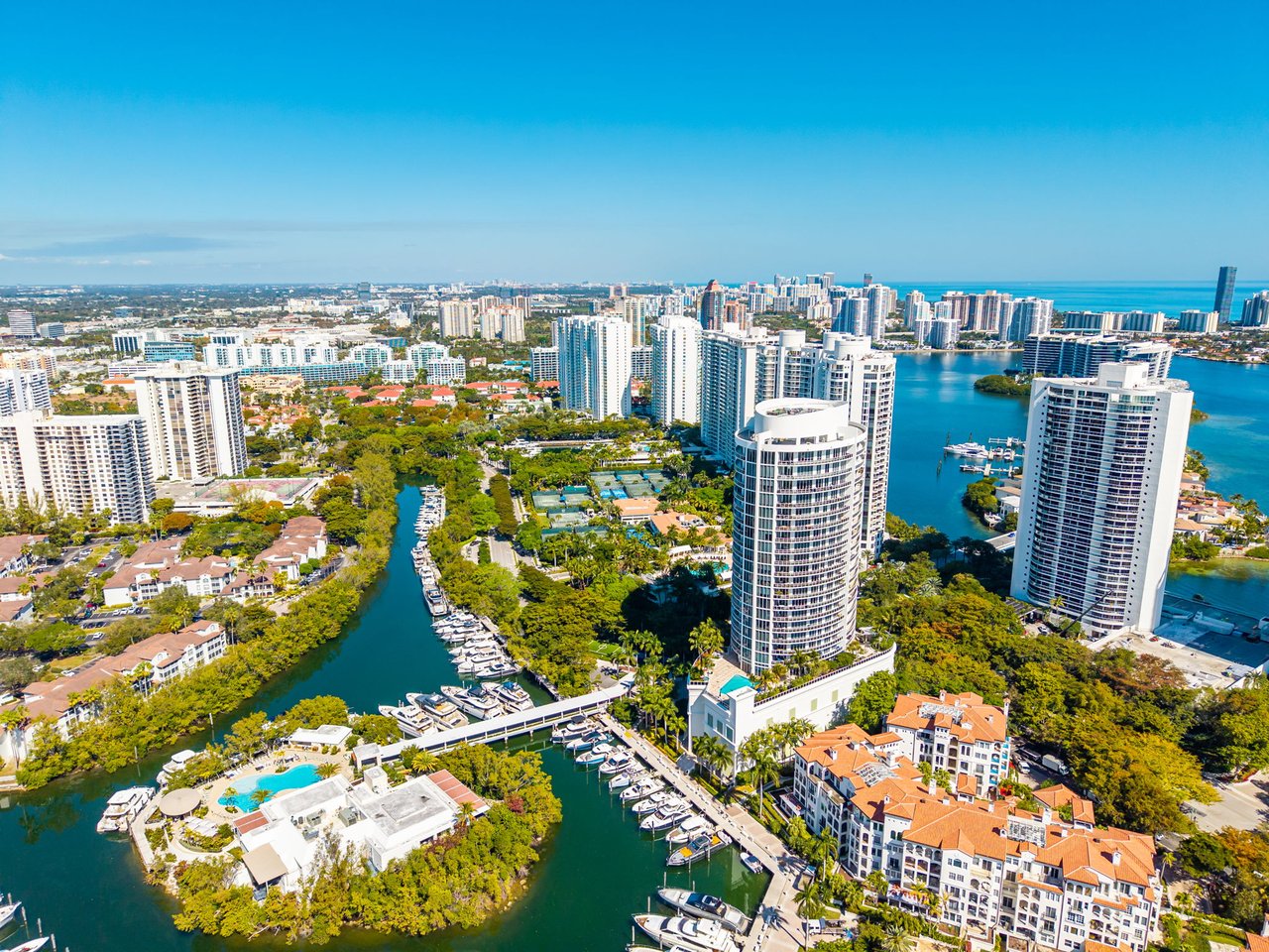 4100 Island Blvd # 1 Unit: PH-1