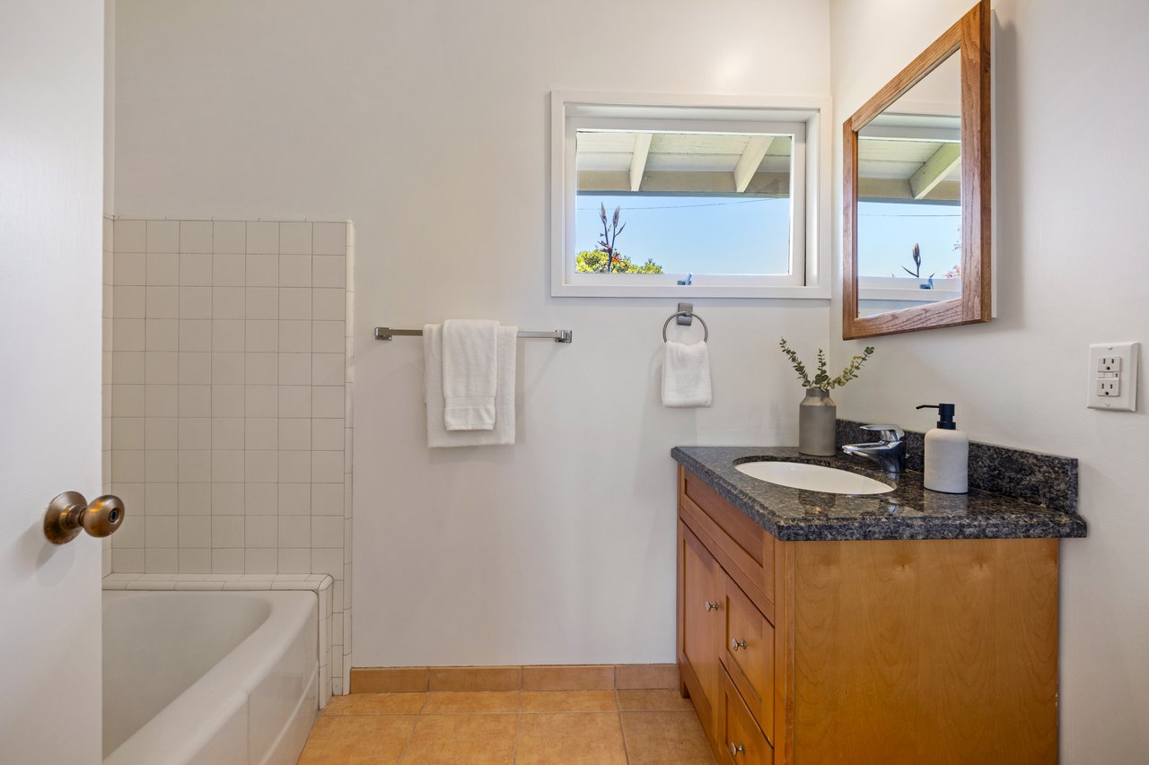 Rare 1+ Acre Dream Site