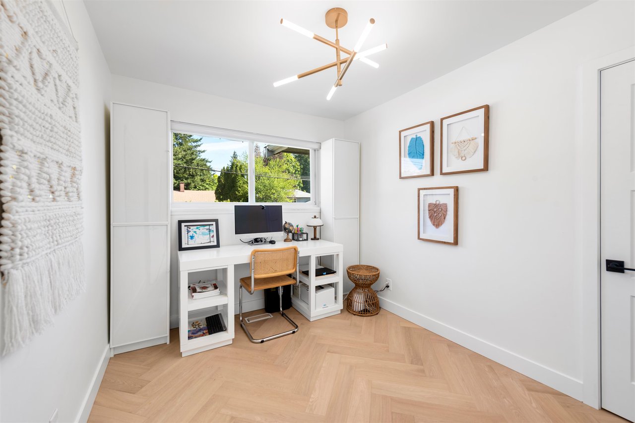 335 Seaview Drive, Port Moody