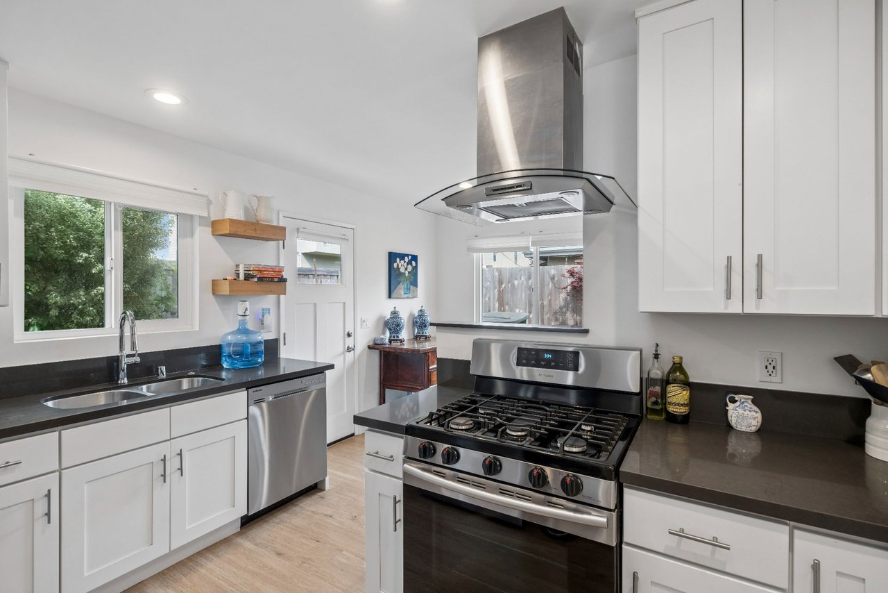 782 W 18th Street