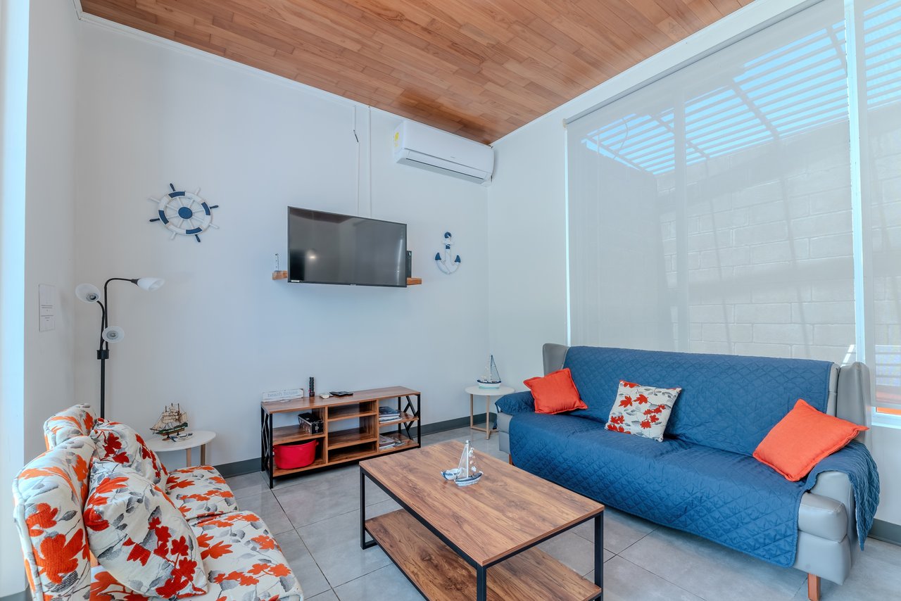 Playa Chamán Beach Home for Sale – 3 Br, Pool, Walk to the Beach | $329,000