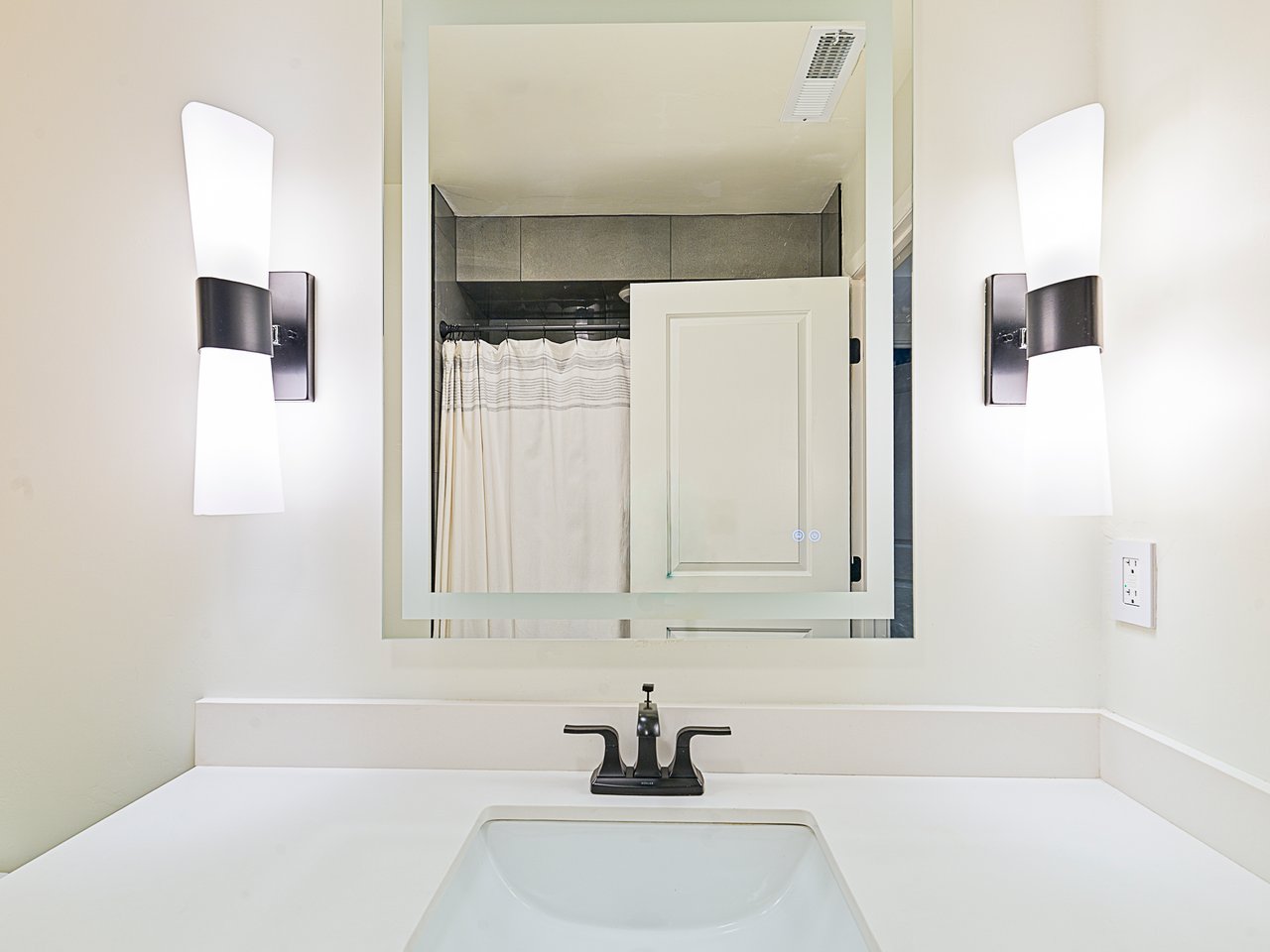 Luxury Remodeled Condo in Incline Village