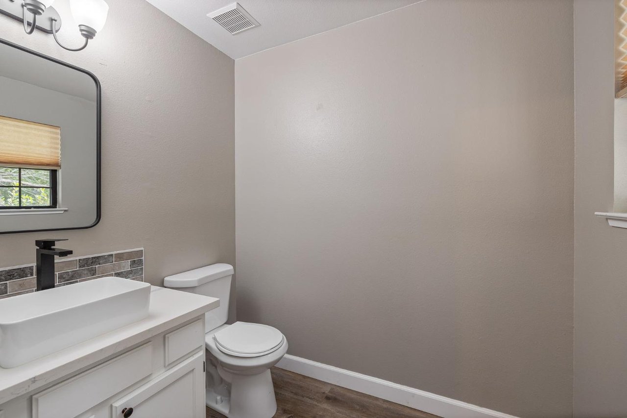 50850 Smoke Tree Trl, 