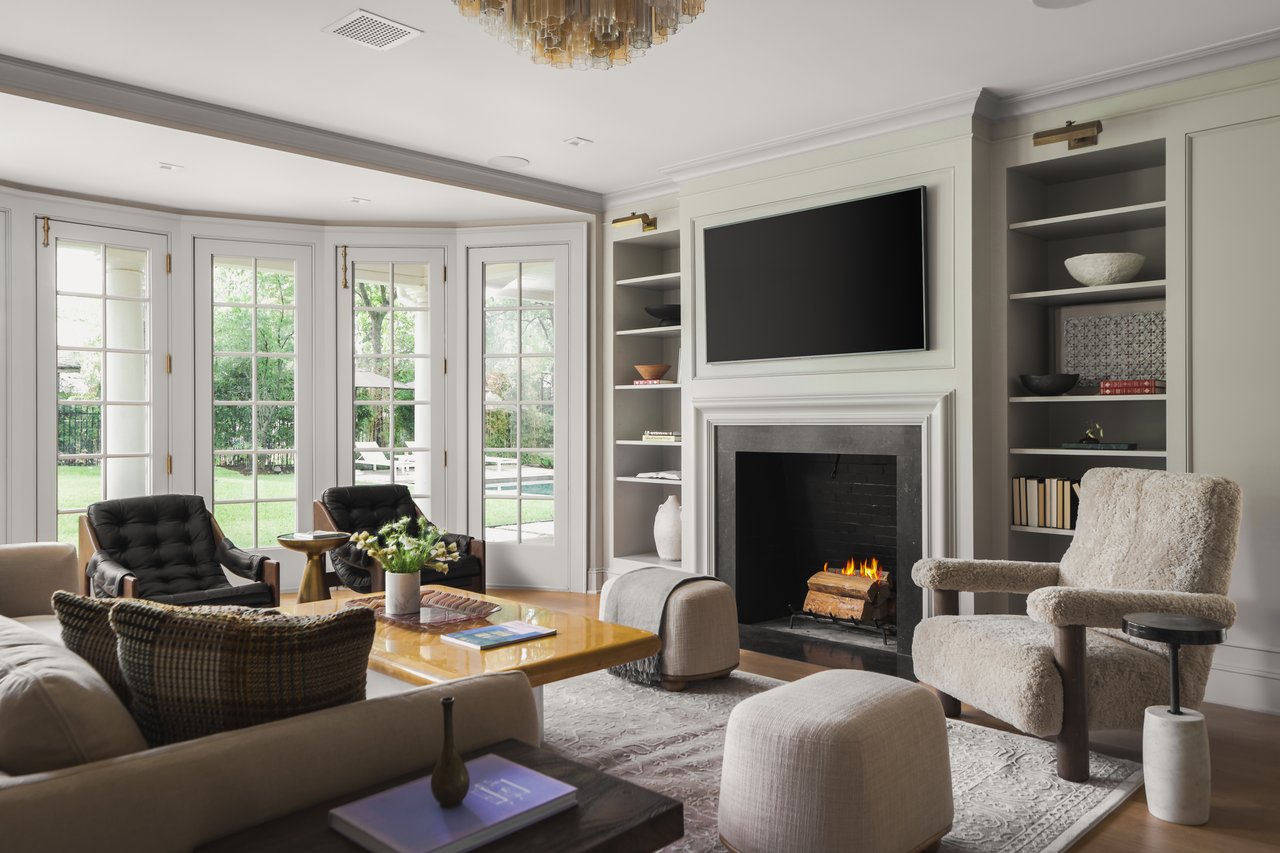 2308 Bridle Path
