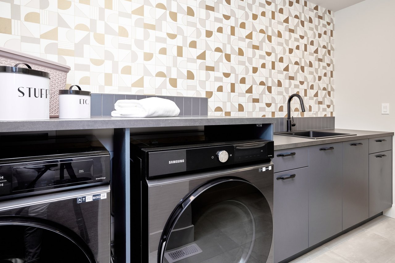 218 Aspen Summit Place SW