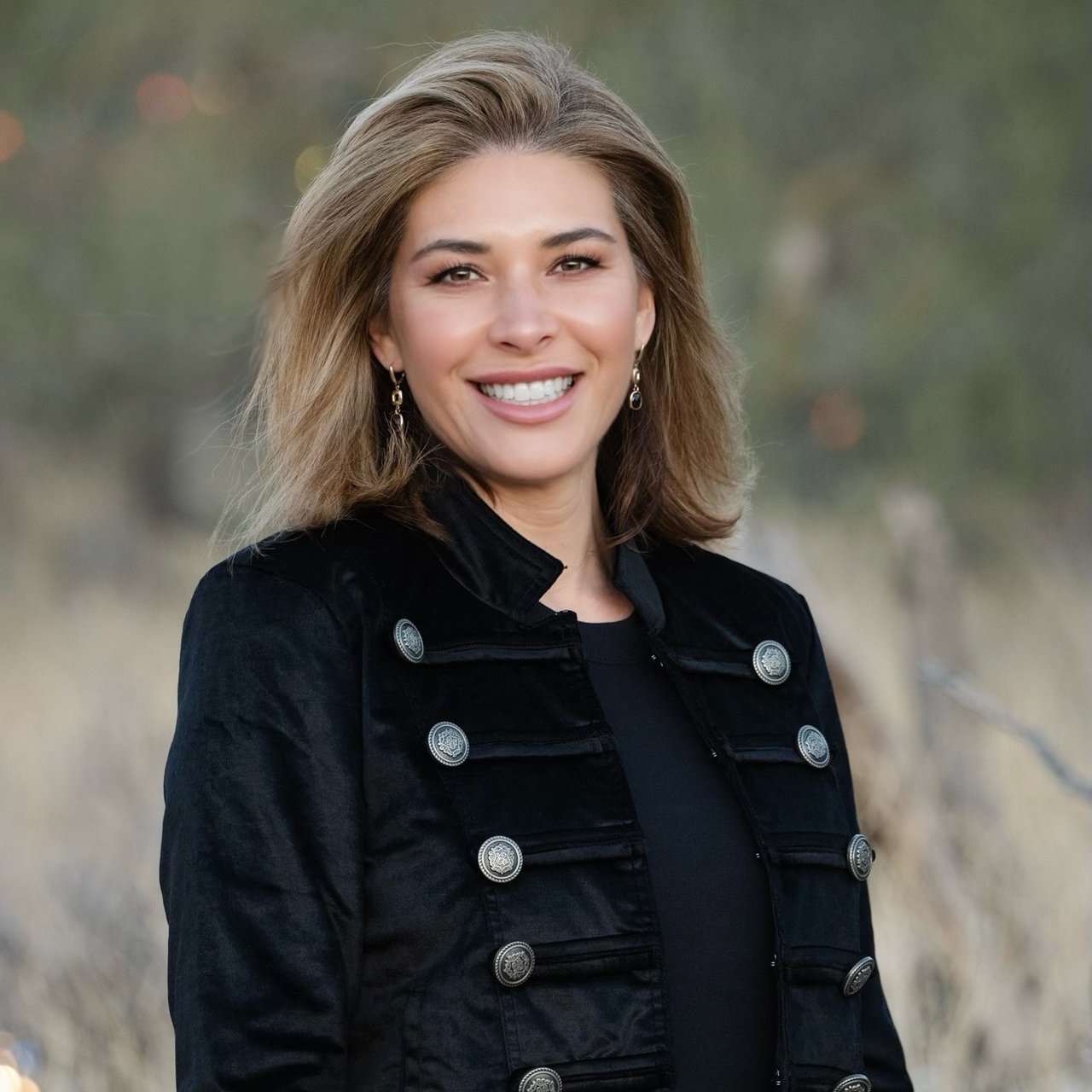 Lore Denny Oro Valley, AZ Real Estate Agent Headshot 