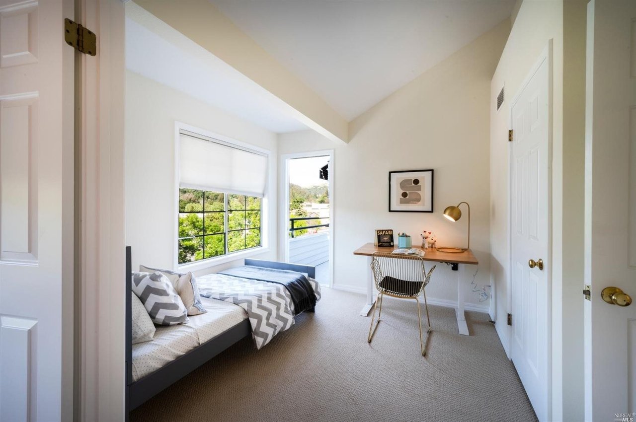 2 Ash Ave #3