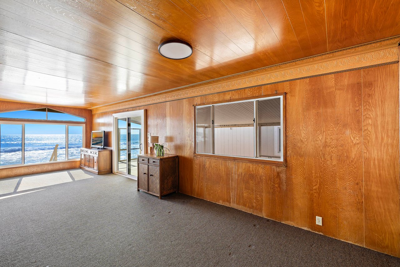 1880 N El Camino Real 38