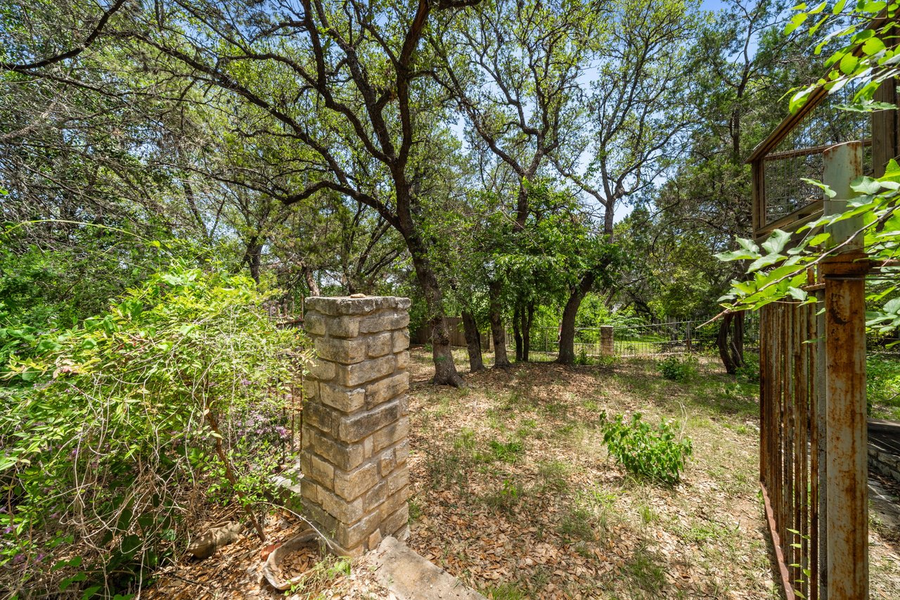 Hidden Lakeway Retreat | Full of Potential + Exclusive Buyer & Agent Incentives