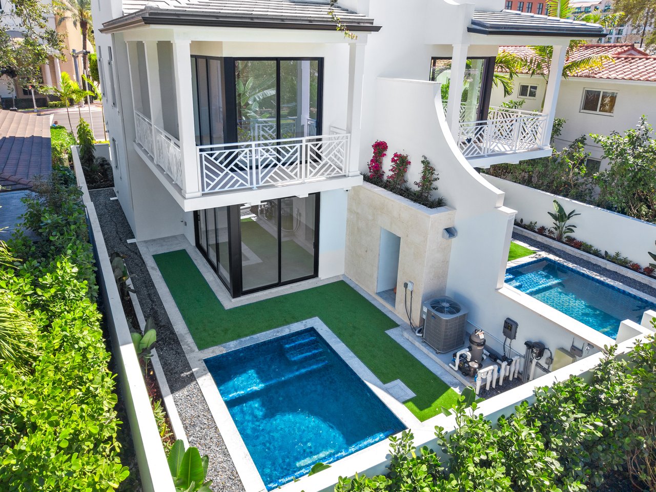 2710 S Le Jeune Road