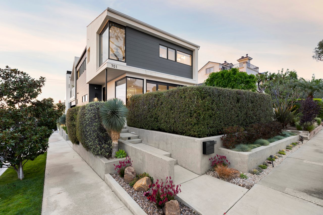 701 Poppy Avenue
