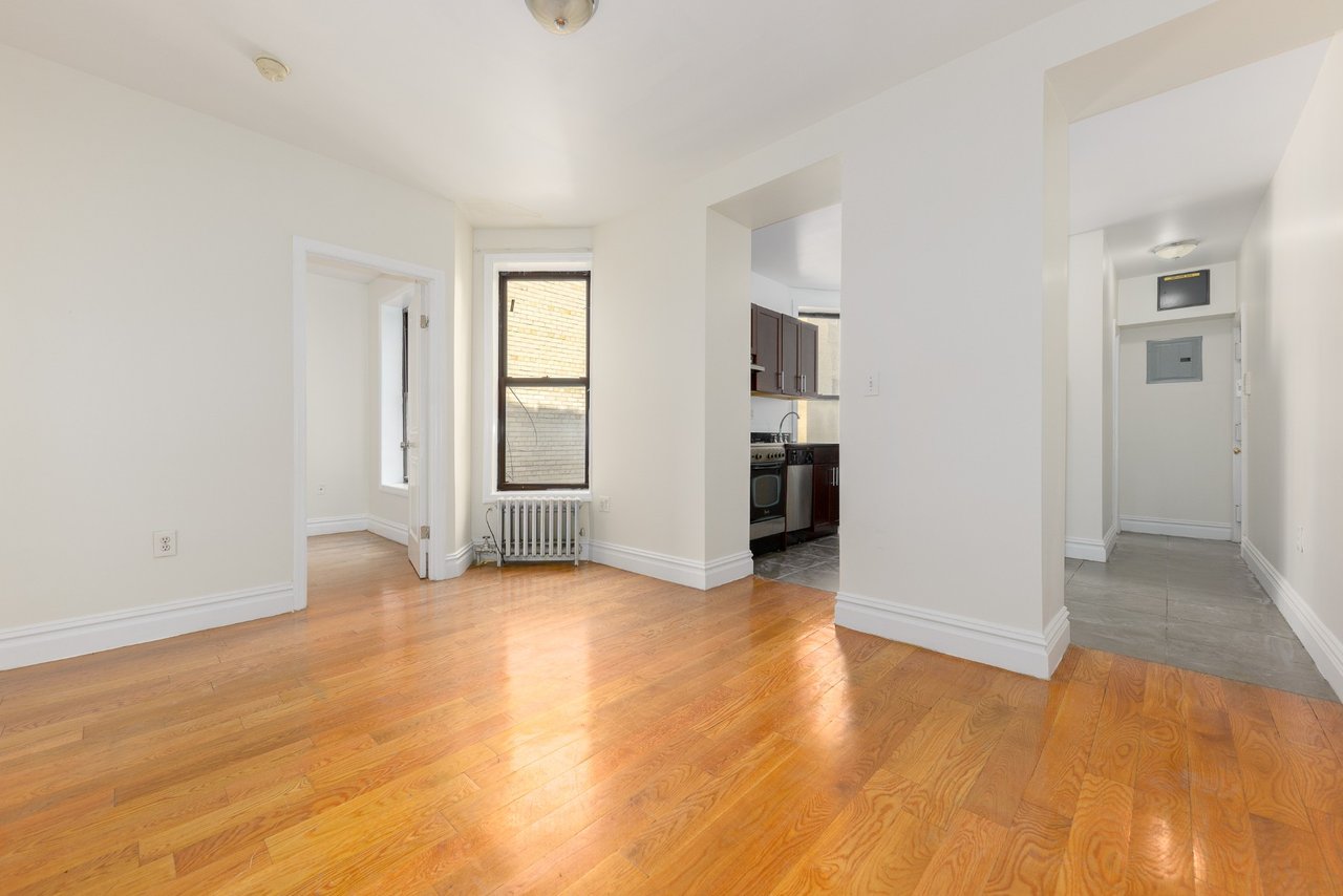 339 East 12th Street Unit: 27