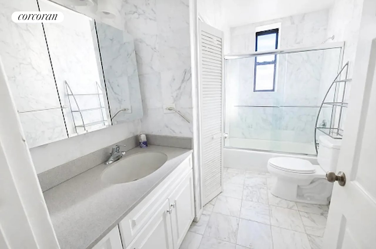 235 West 76th Street, PH1