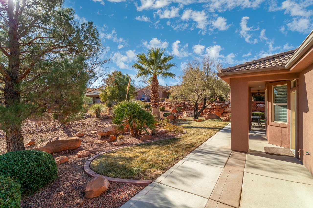 1319 W Red Butte Dr