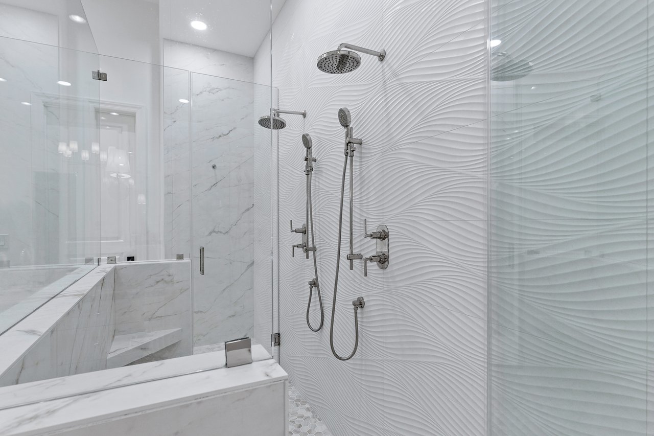 8832 E WETHERSFIELD Road