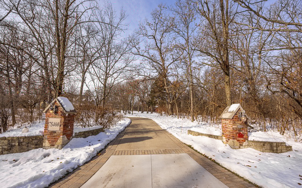 7S460 Donwood Dr, Naperville