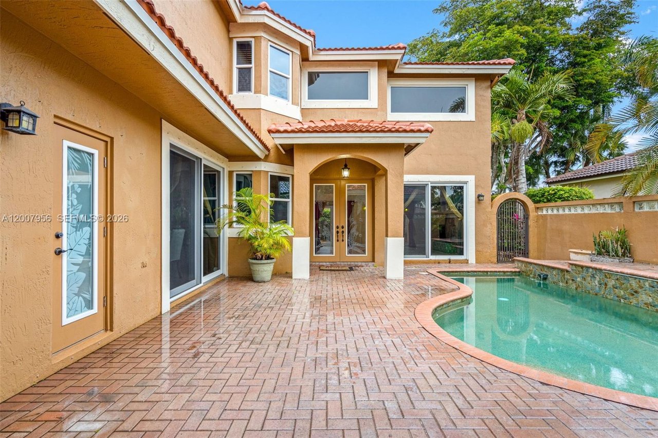 New To The Market: 16403 Diamond Head Drive, Weston, FL |  Stunning Pool home in The Emerald Estates Community