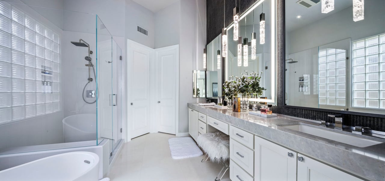 11129 E JUAN TABO Road