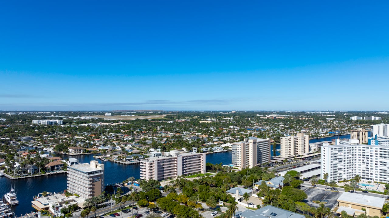 W Pompano Beach Hotel & Residences