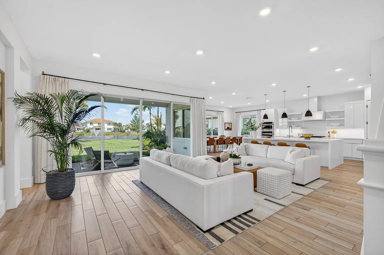 12249 Waterstone Cir