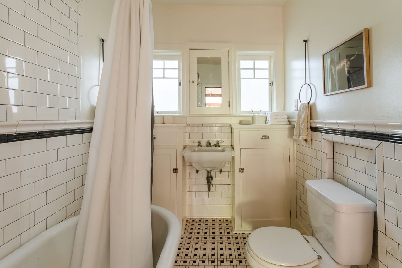 201 N Avenue 52 in Highland Park