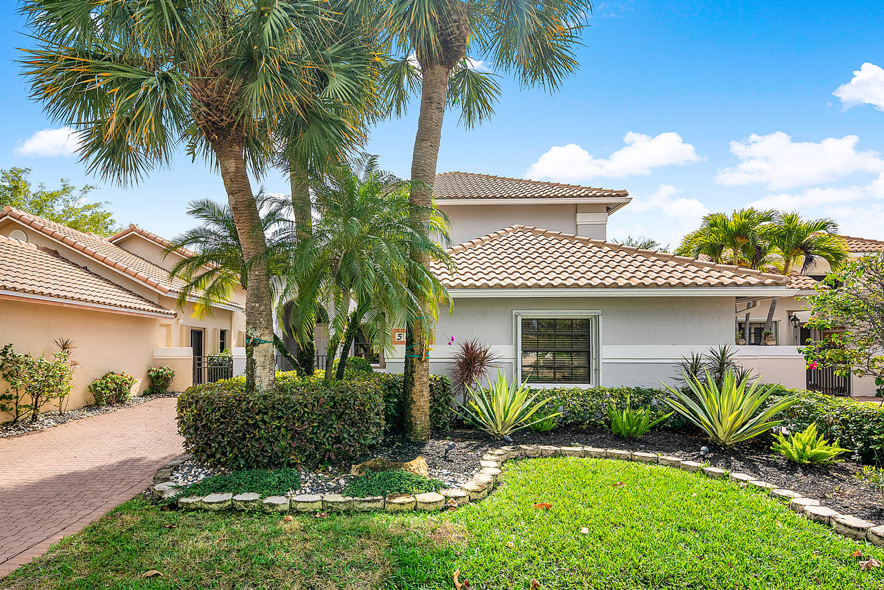 5068 Via De Amalfi Drive