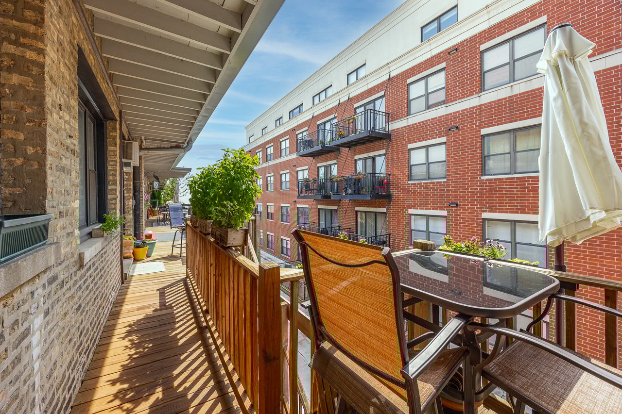 7631 N Eastlake Terrace Unit: 2A-3A