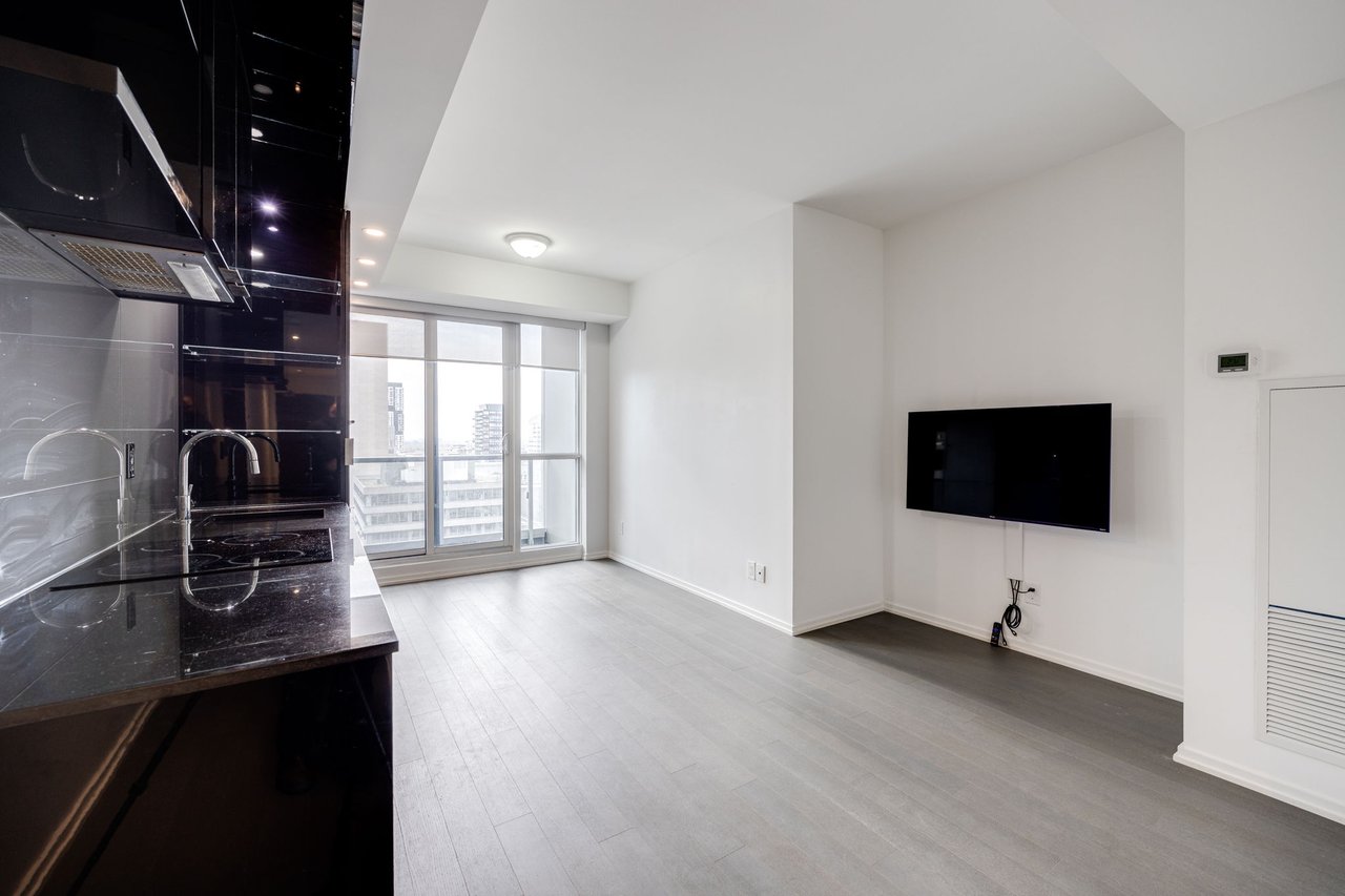 70 Temperance St #2014