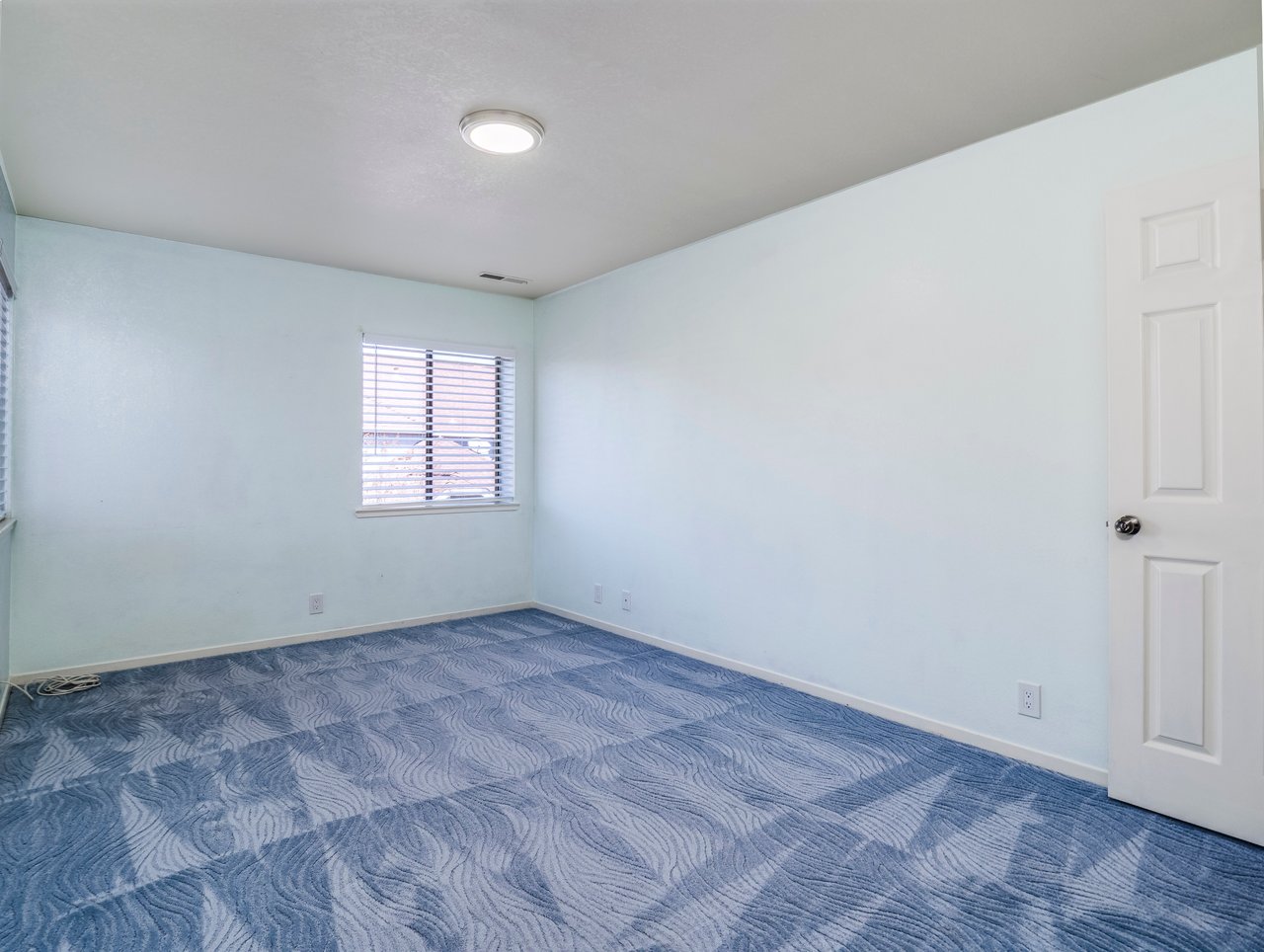 350 Creekview Drive