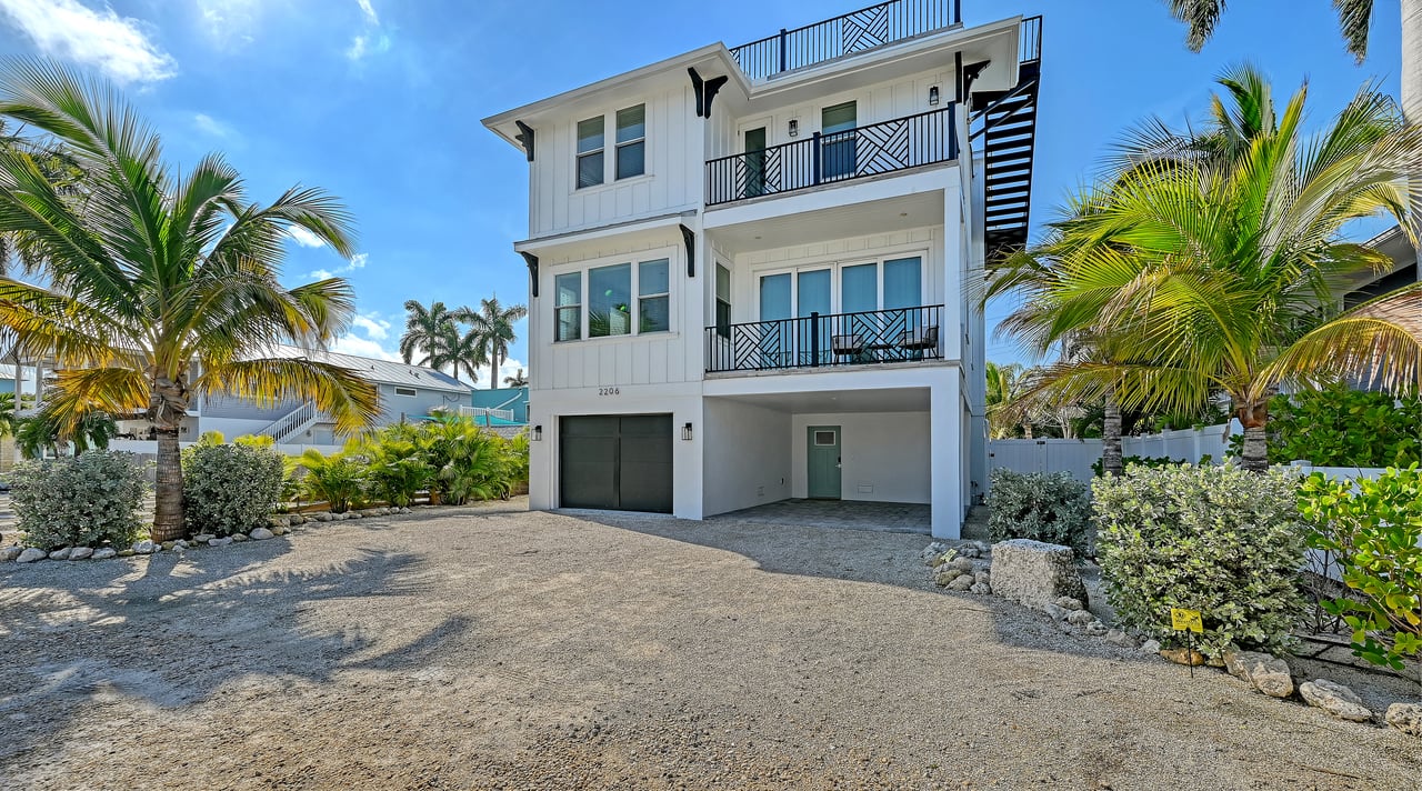 2206 Avenue A, Bradenton Beach, Florida